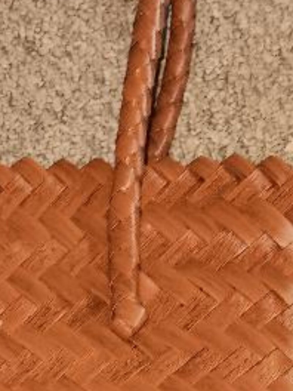 WARM WEINER WOVEN TOTE - Picture 2 of 3